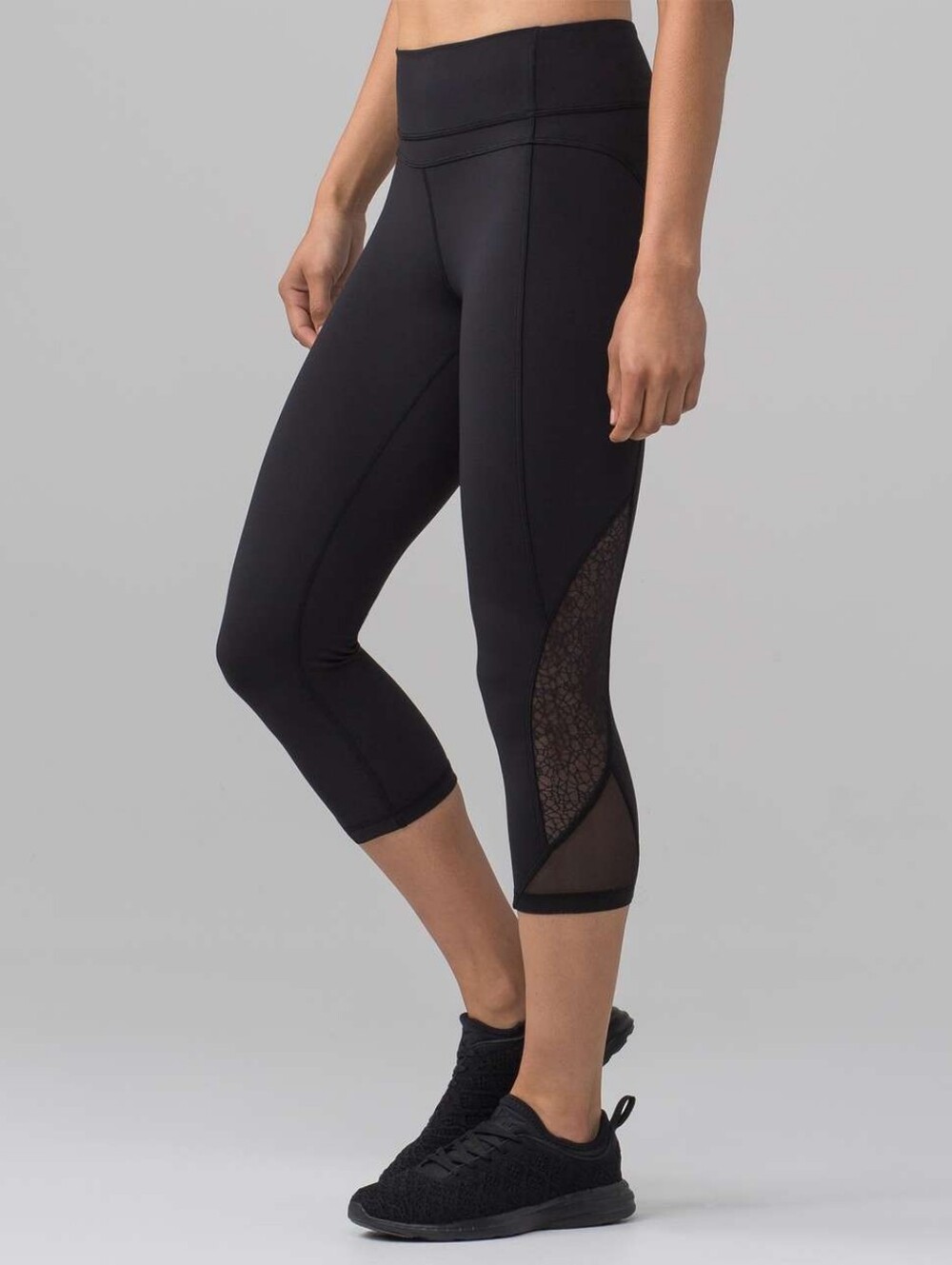 Lululemon Twist & Train Crop (19") Black Size 8